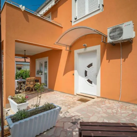 Leila-3 * Umag
